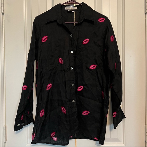 Casey Coleman Tops - Vintage 90s 100% Linen Lipstick Kiss Long Sleeve Button Down Top Casey Coleman